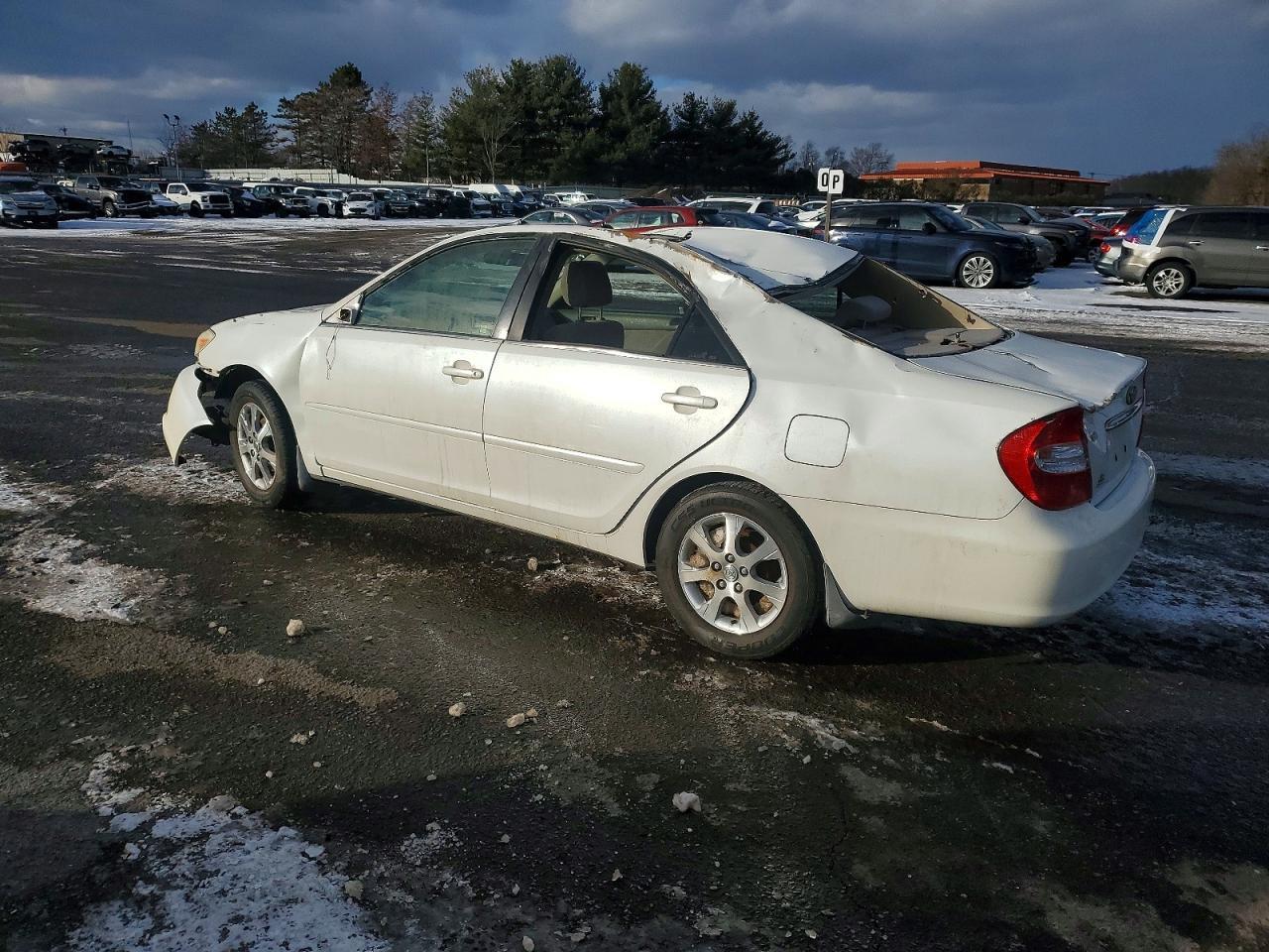 2004 Toyota Camry le