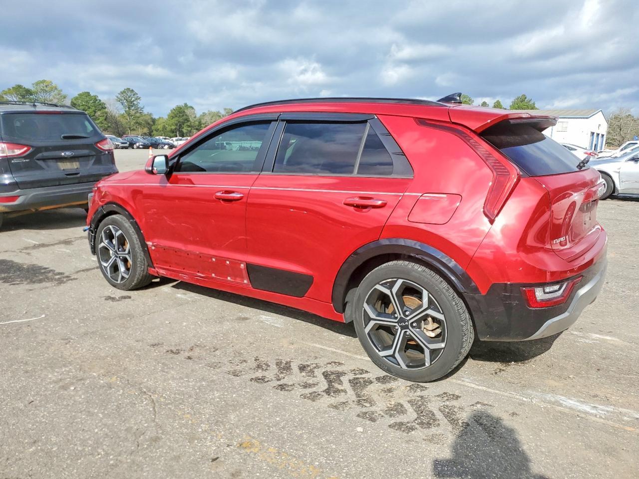 2023 KIA Niro sx