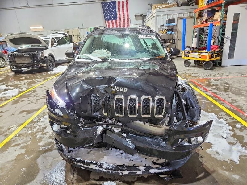 2016 Jeep Cherokee Sport