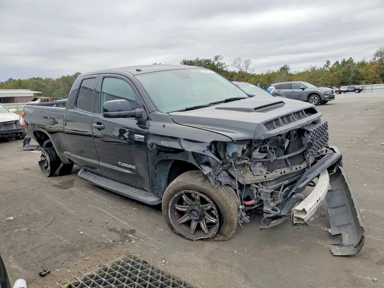 2018 Toyota Tundra SR5