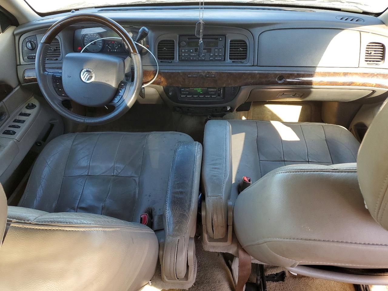 2010 Mercury Grand Marquis ls