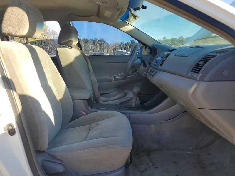 2002 Toyota Camry le