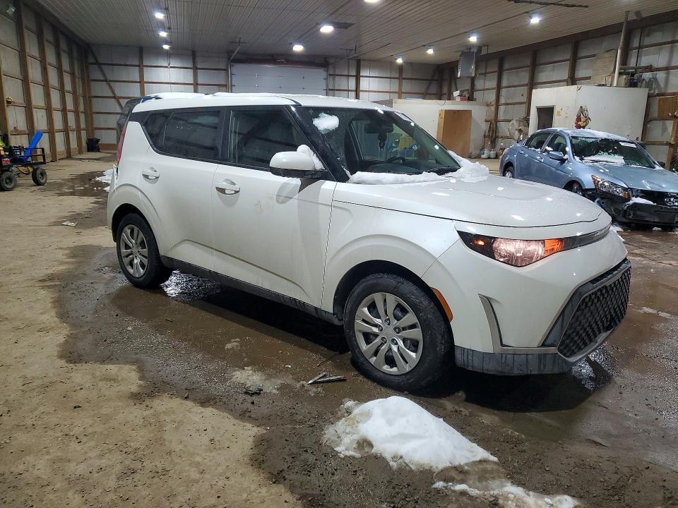 2023 KIA Soul lx