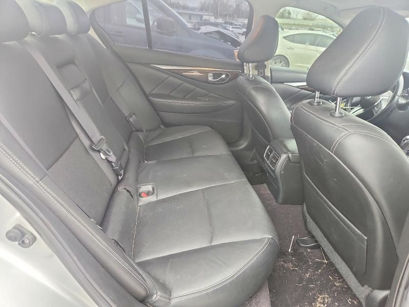 2018 Infiniti Q50 Luxe