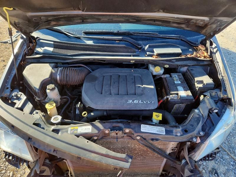 2016 Chrysler Town & Country Touring