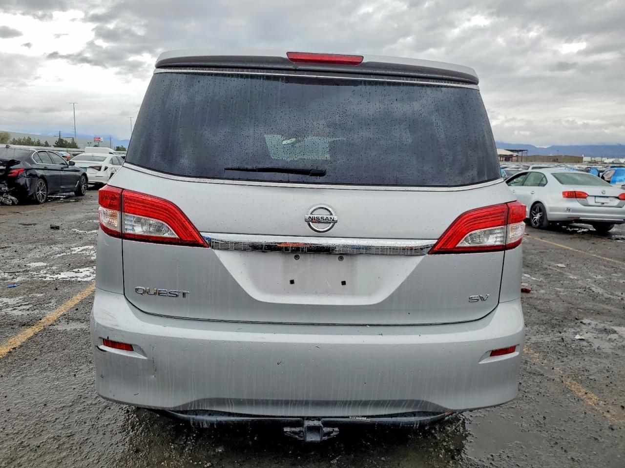 2016 Nissan Quest s