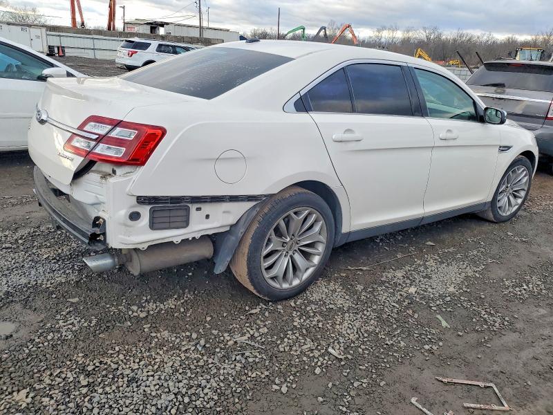 2016 Ford Taurus Limited
