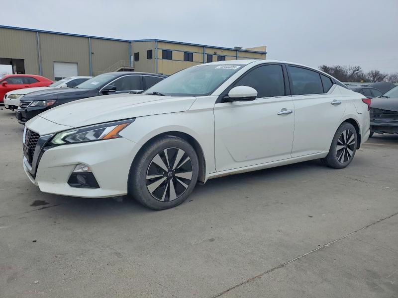 2019 Nissan Altima sv
