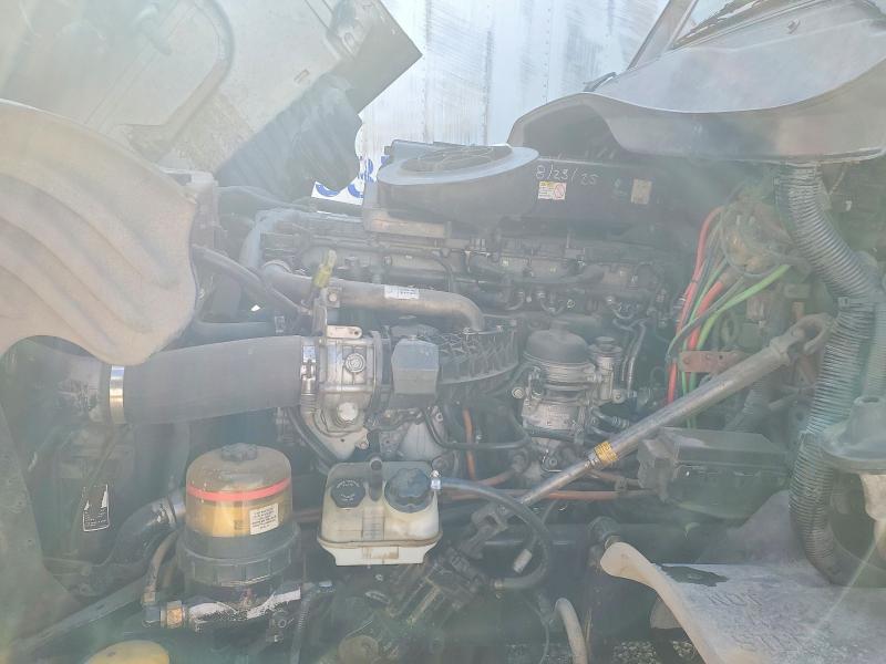 2016 Freigliner 2016 Freightliner Cascadia 125 Semi Truck