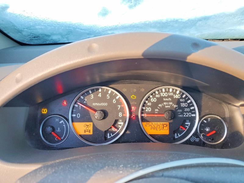 2012 Nissan Pathfinder s