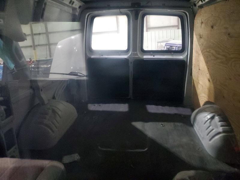 2023 GMC Savana G2500