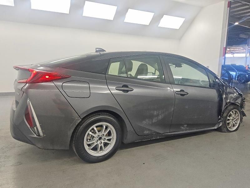 2021 Toyota Prius Prime le