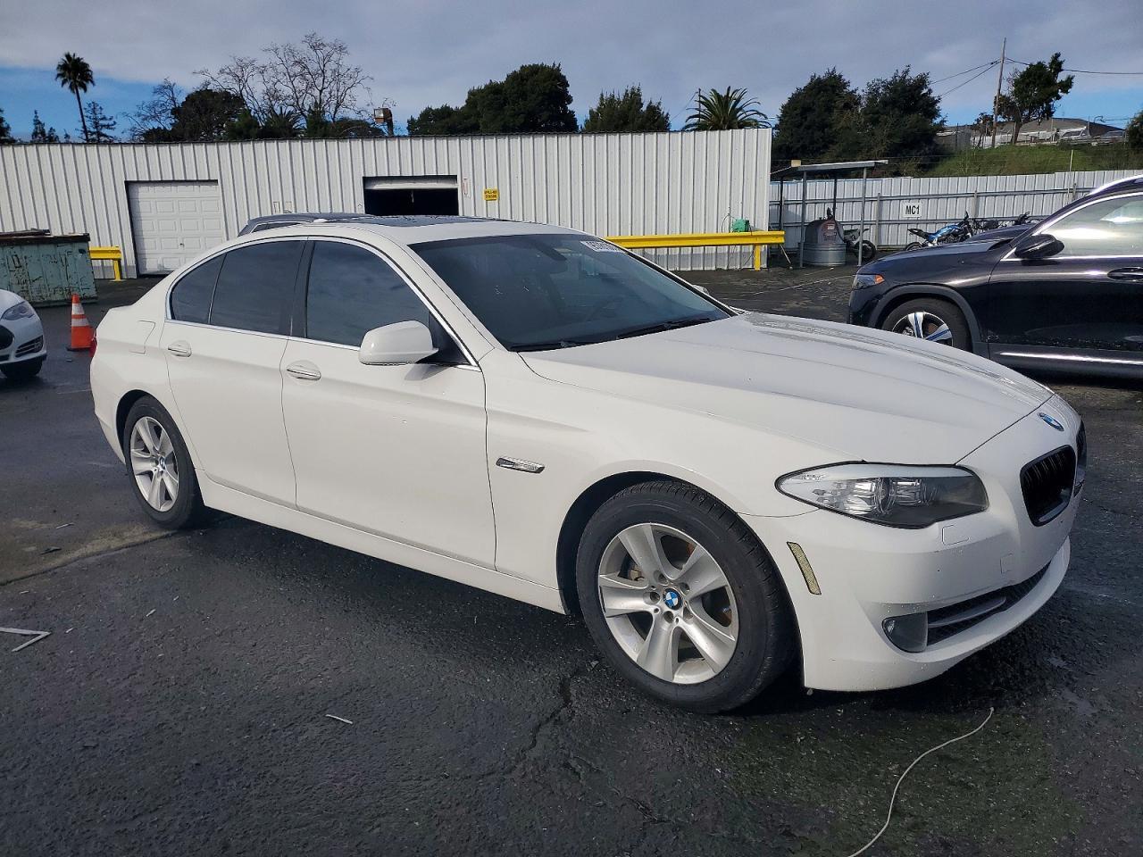 2013 BMW 528 i