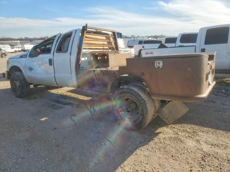 2014 Ford F350 Super Duty Flatbed Truck