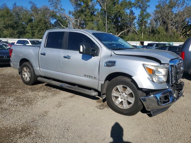 2017 Nissan Titan sv