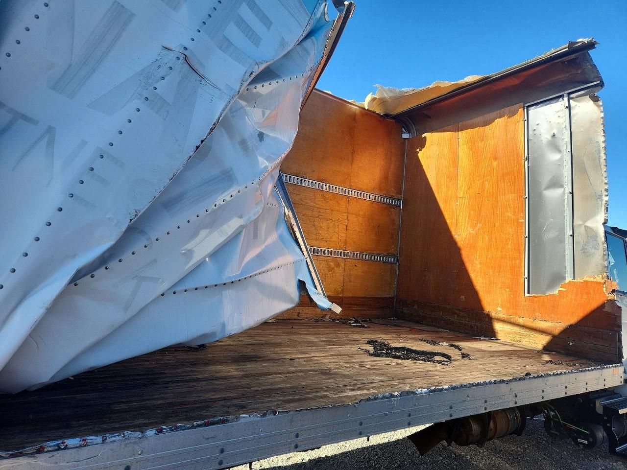 2018 International 4300 box Truck