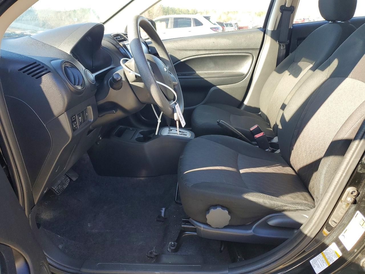 2021 Mitsubishi Mirage es