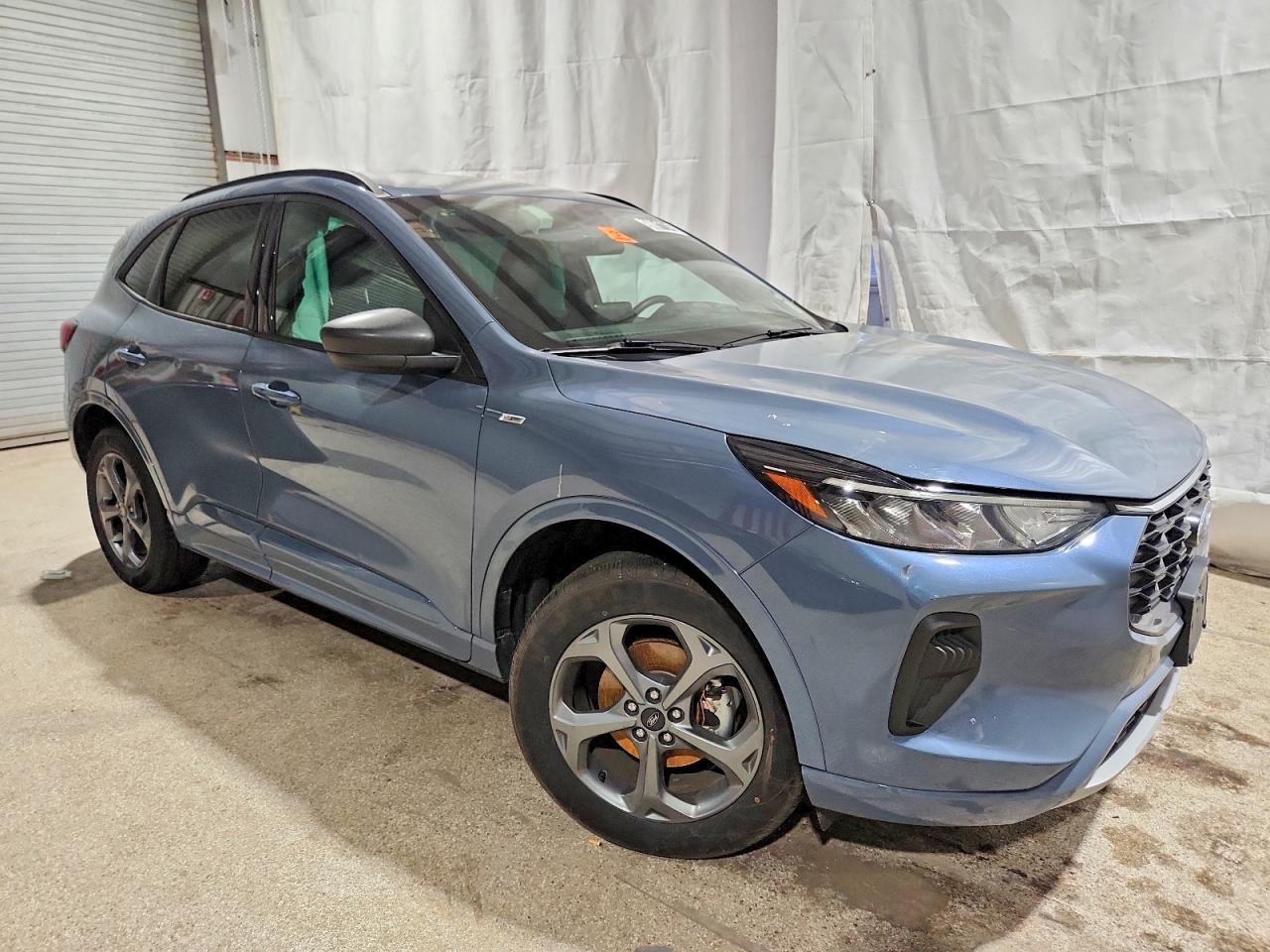 2024 Ford Escape st Line
