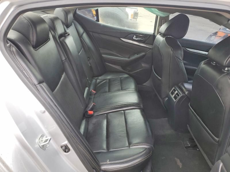 2020 Nissan Maxima sv