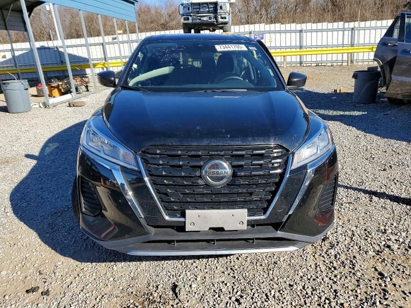 2021 Nissan Kicks s