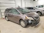 2014 Toyota Sienna xle