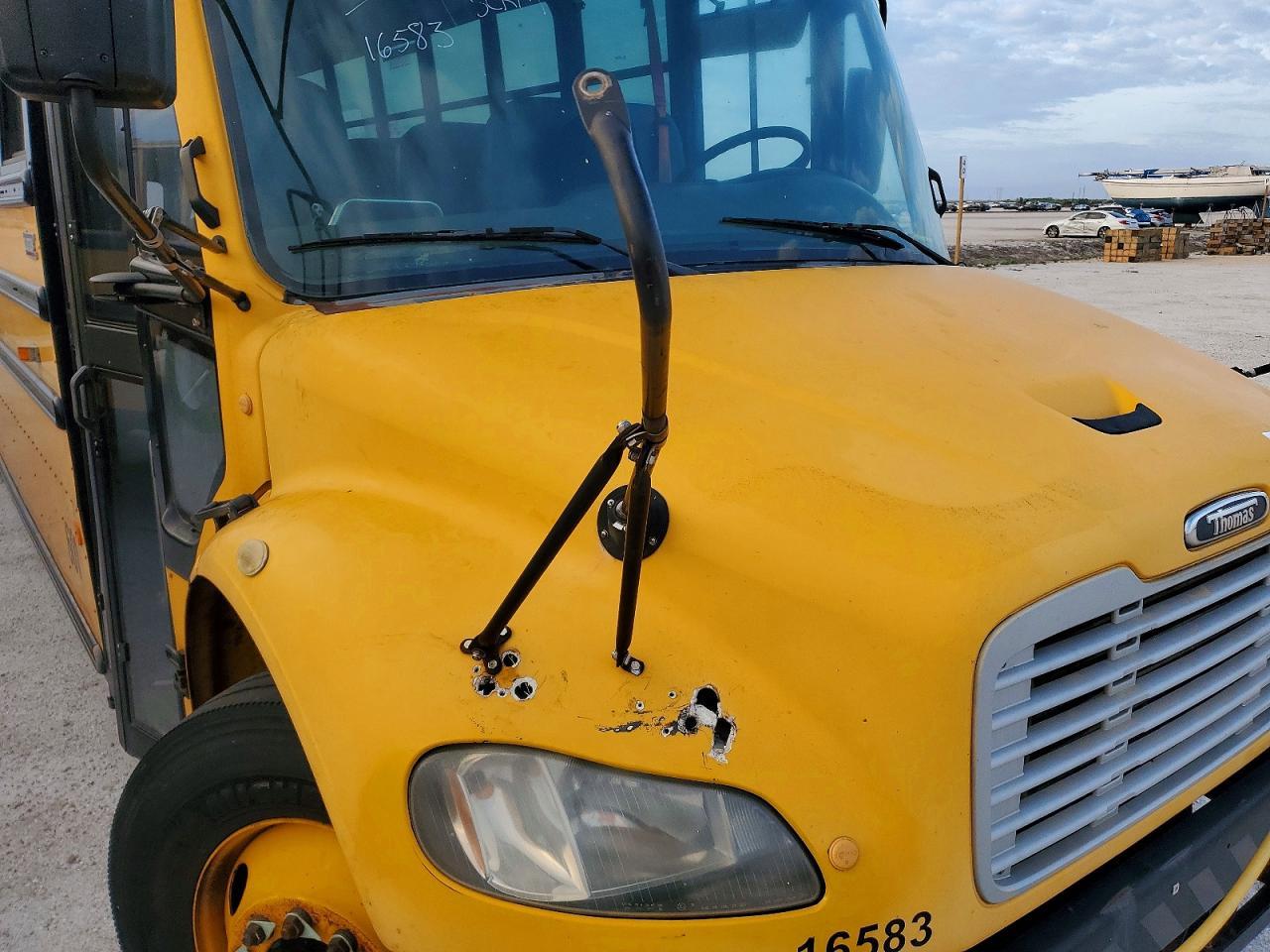 2009 Freigliner 2009 Freightliner B2 School Bus