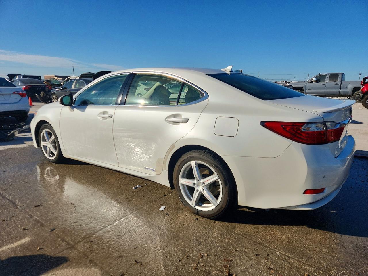 2014 Lexus Es 300h Base
