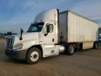 2015 Freightliner Cascadia Semi Truck