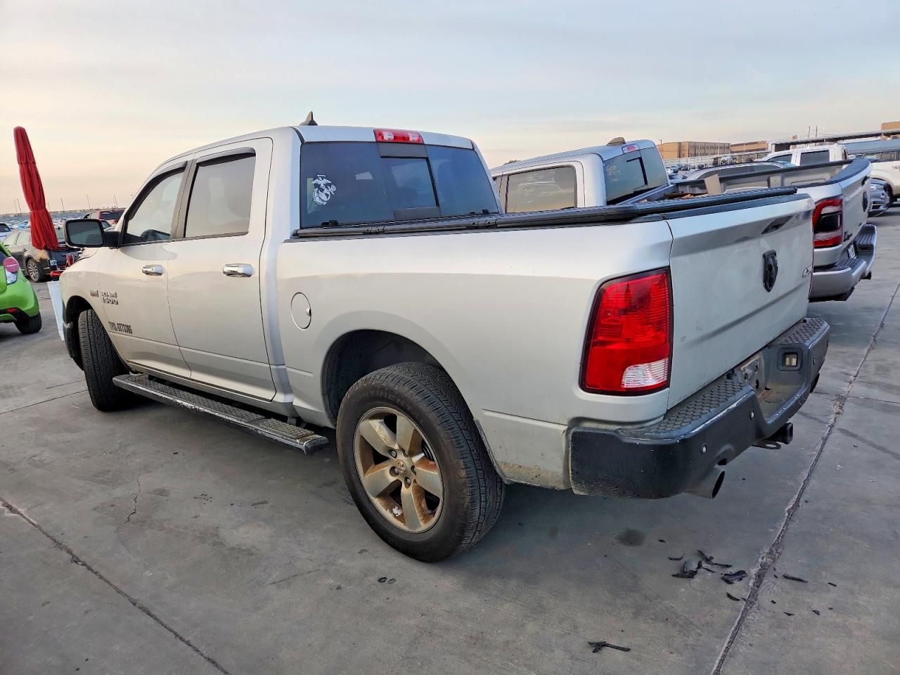 2016 Dodge Ram 1500 slt