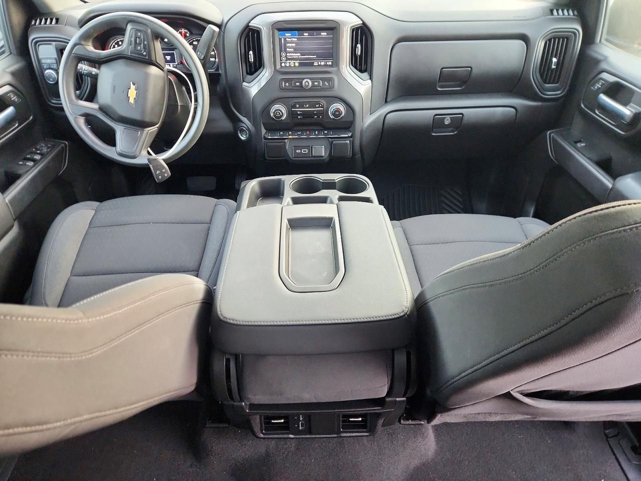 2025 Chevrolet Silverado C1500 Custom