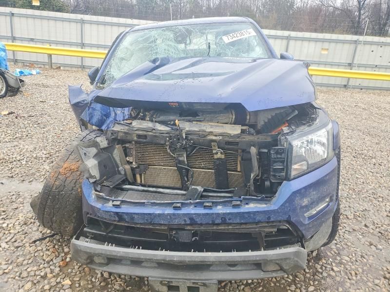 2022 Nissan Frontier s