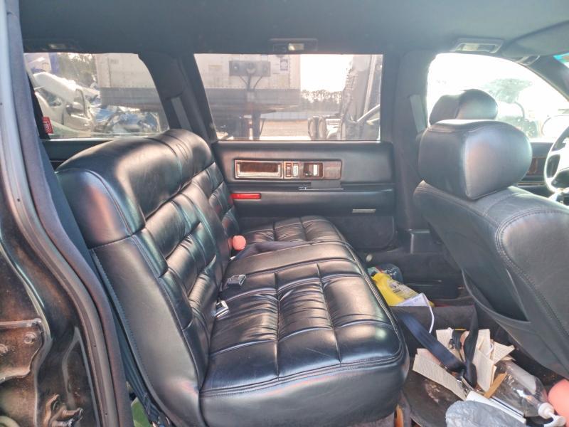 1995 Cadillac Fleetwood Base