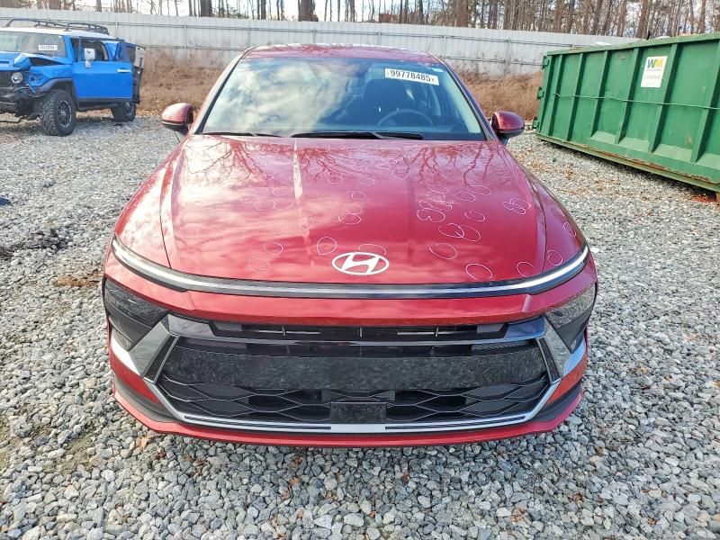 2025 Hyundai Sonata se
