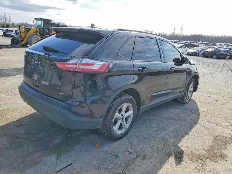 2022 Ford Edge se
