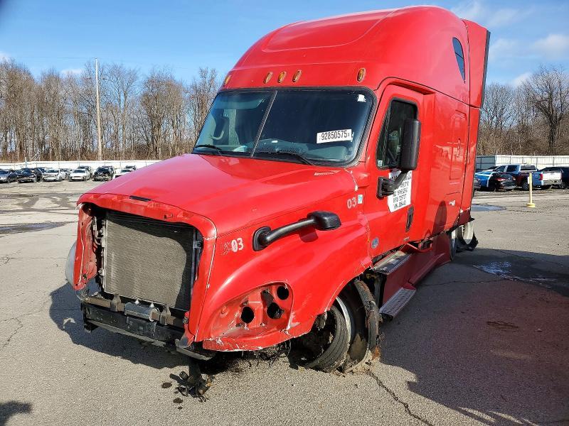 2017 Freigliner 2017 Freightliner Cascadia 125 Semi Truck