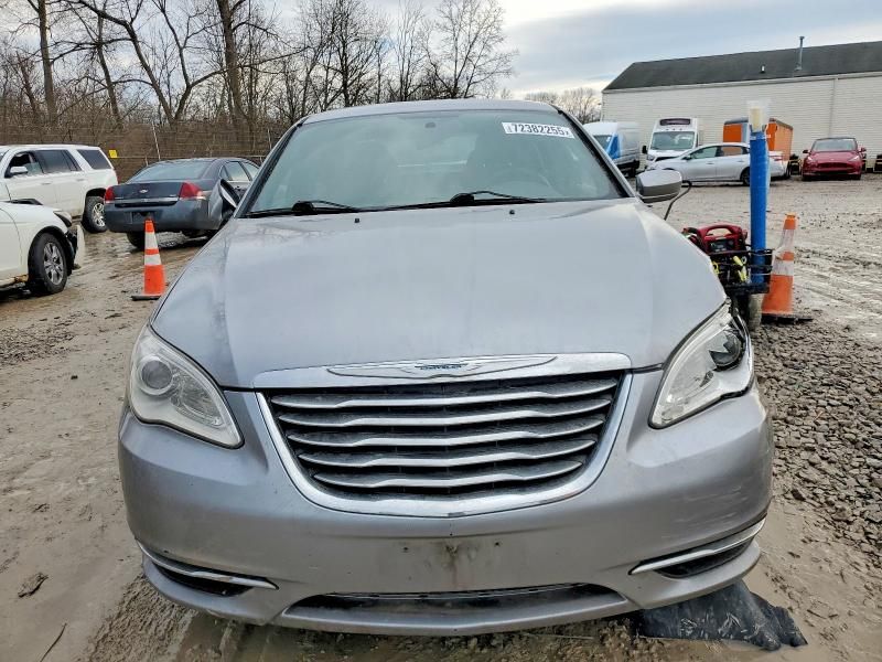 2013 Chrysler 200 lx