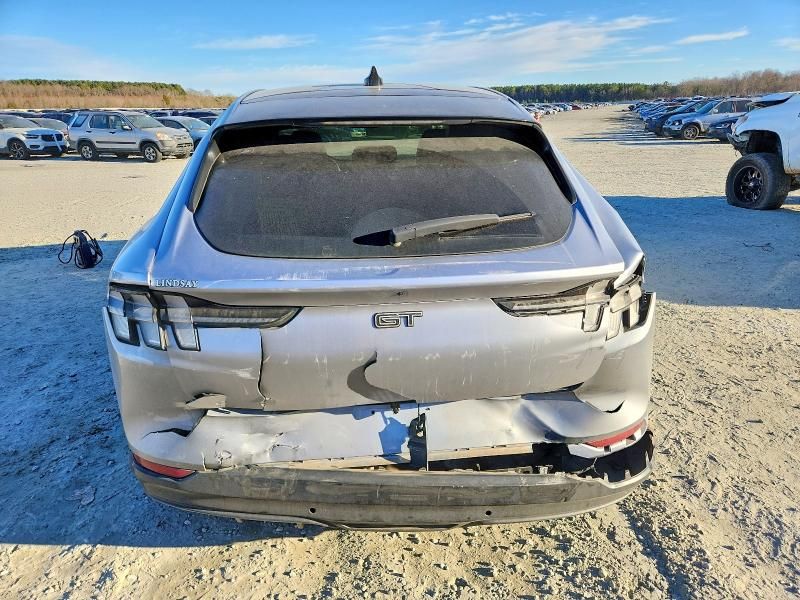 2022 Ford Mustang Mach-e gt