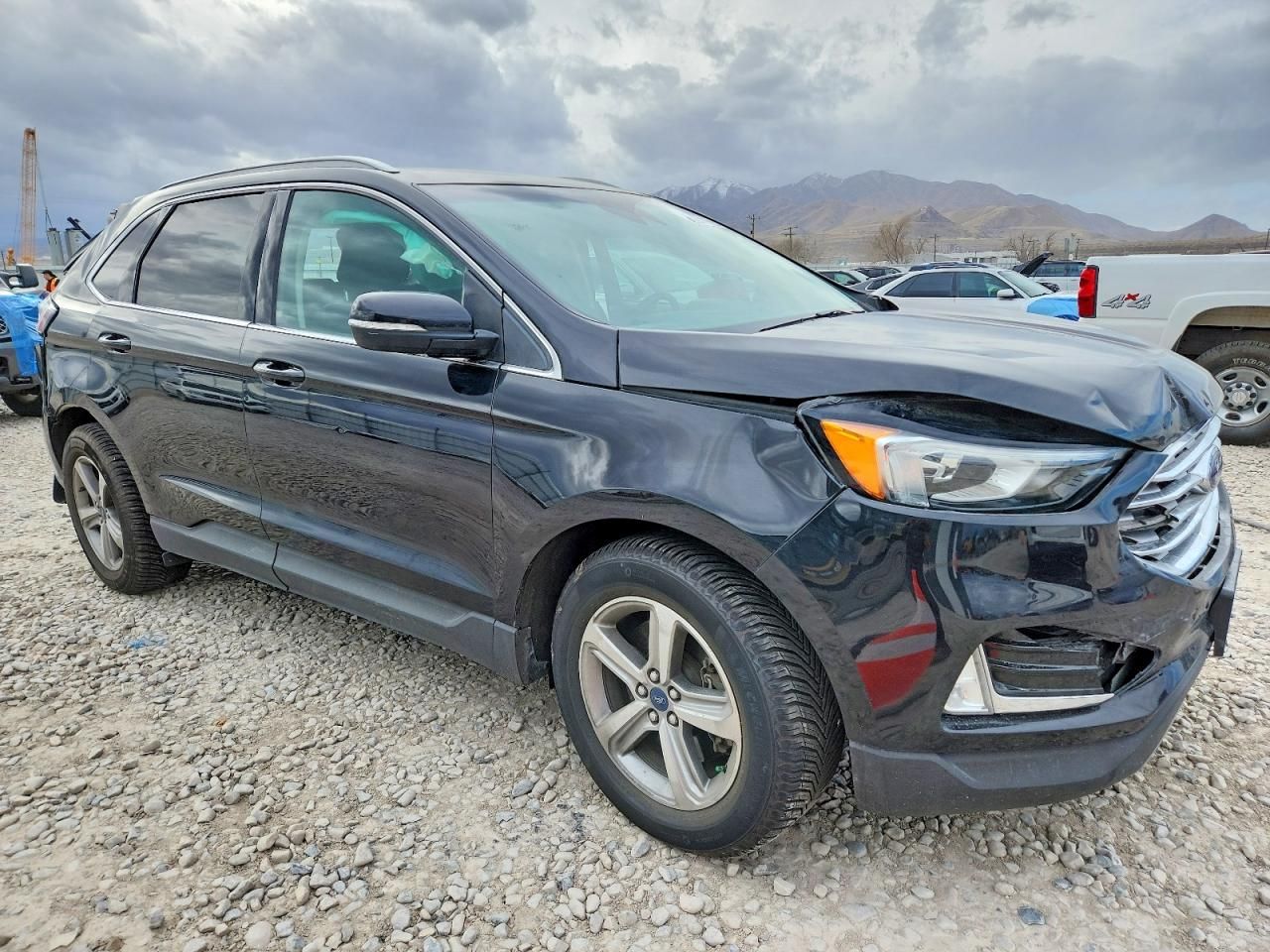 2019 Ford Edge sel