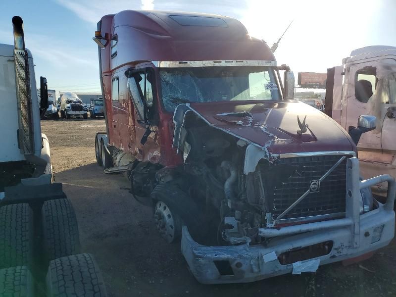 2013 Volvo Vnl Semi Truck
