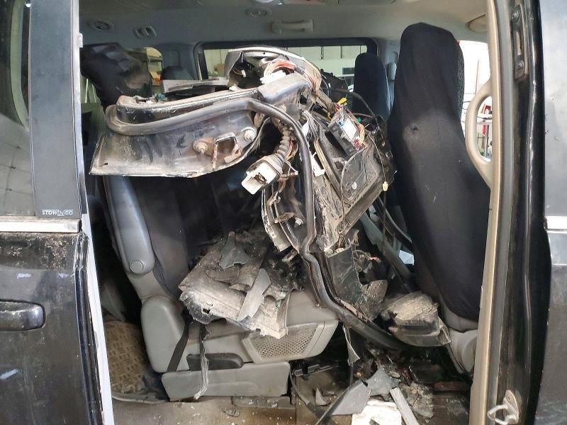 2010 Chrysler Town & Country Touring