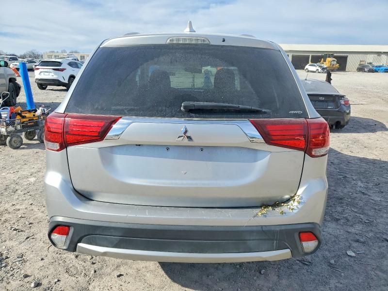 2018 Mitsubishi Outlander se