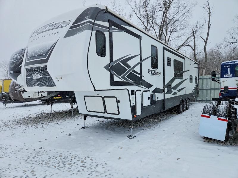 2021 Keystone Fuzion-TOY Hauler RV