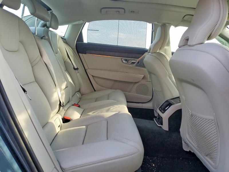 2022 Volvo S90 B6 Inscription