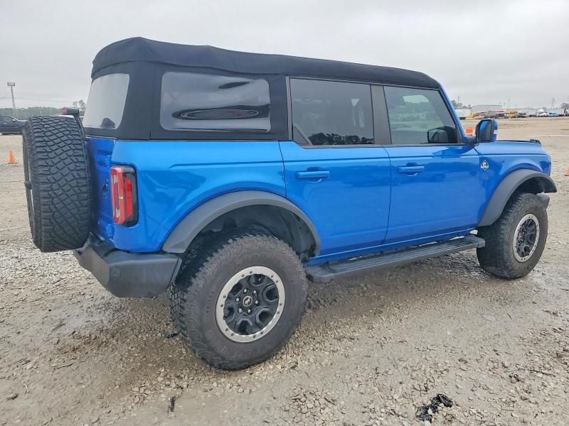 2022 Ford Bronco Base