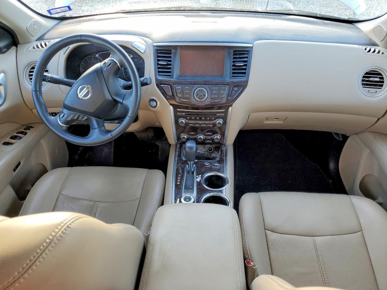 2016 Nissan Pathfinder s