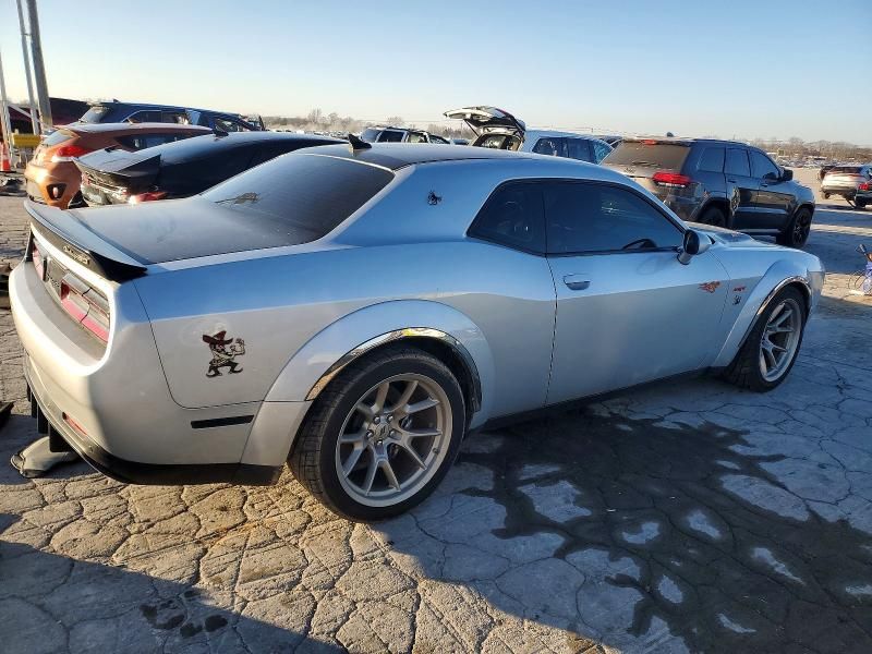 2020 Dodge Challenger r