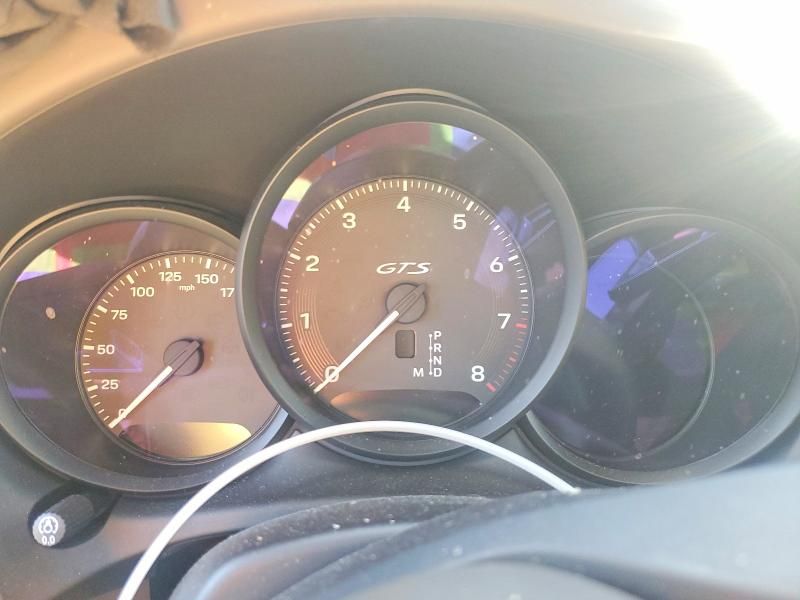 2024 Porsche Macan gts