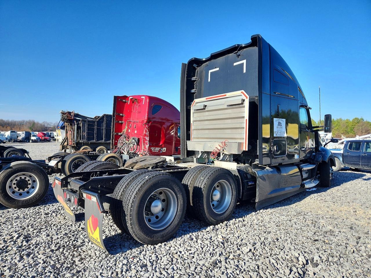 2021 Kenworth T680 Semi Truck