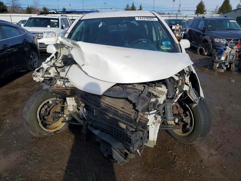 2014 Niss Versa Note