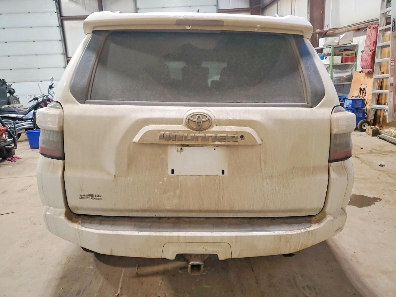 2016 Toyota 4runner SR5